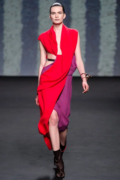 Look 8